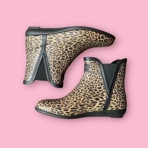 ✷ BRAND NEW ✷  Leopard print rain boots size 9